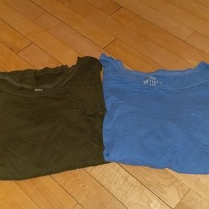 2 for 1 Aerie Softest T shirts Size Medium